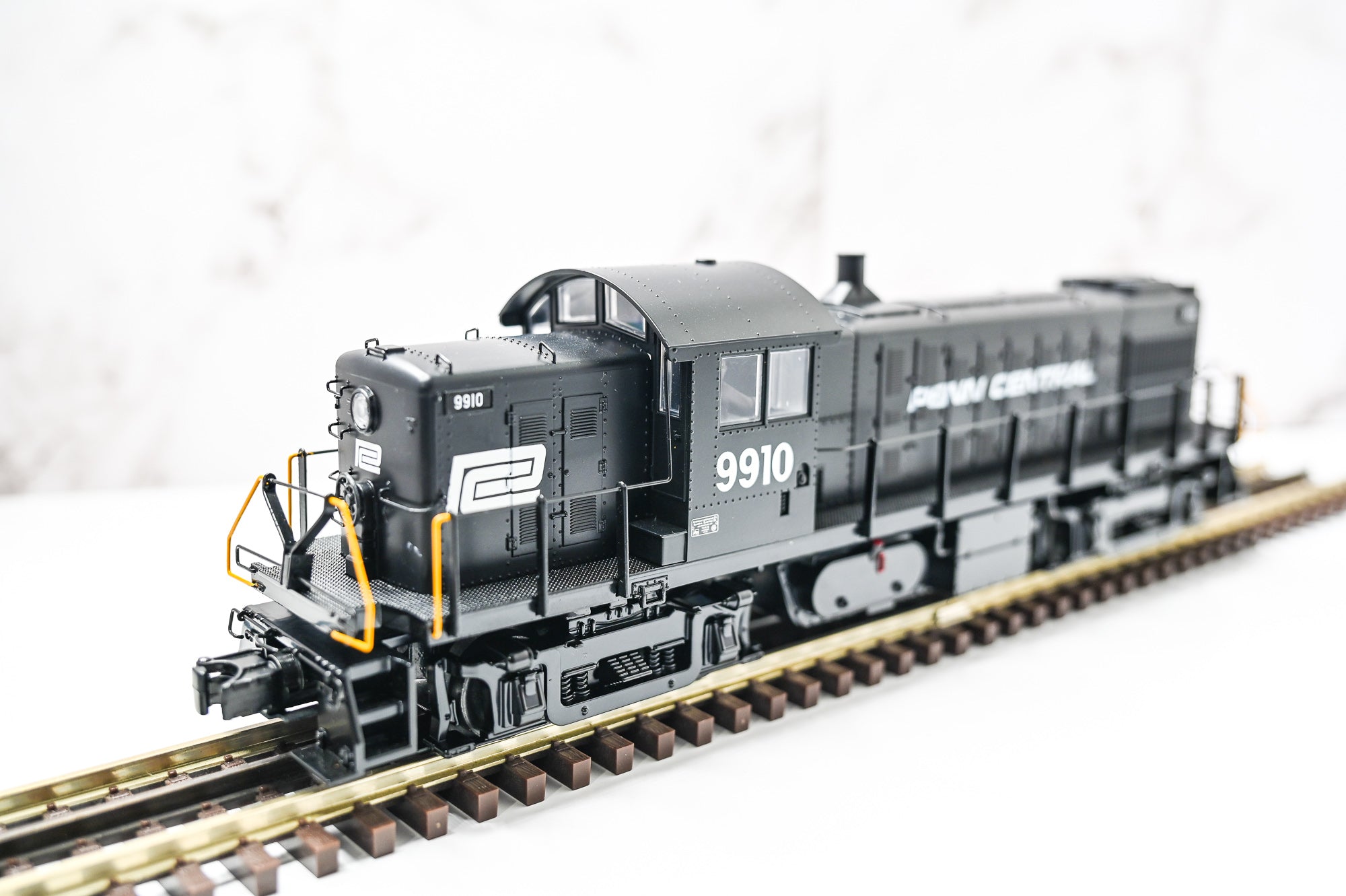 MTH RailKing Penn Central Alco RS 1 Diesel Engine | RailKing | O Scale