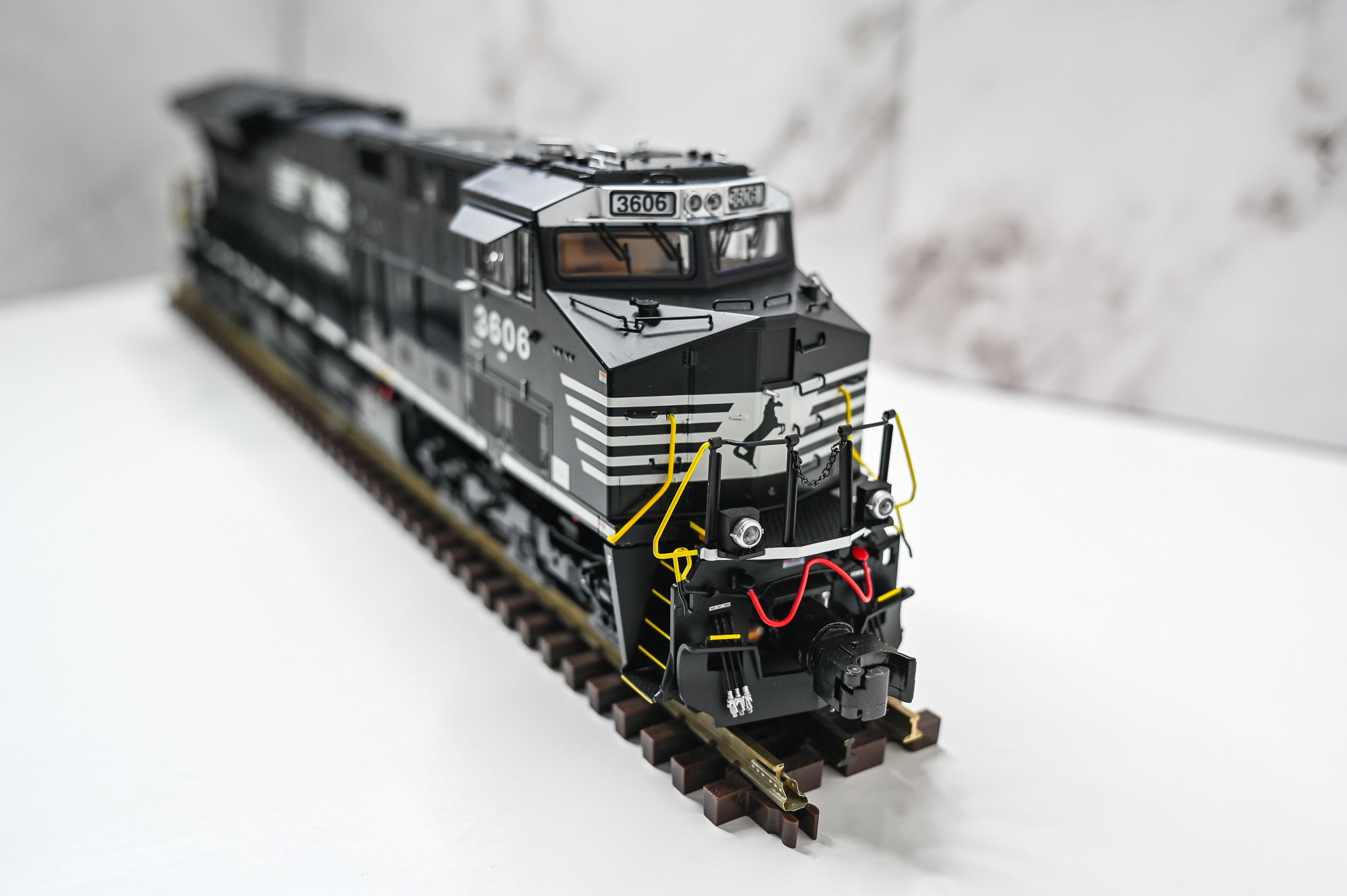 Lionel Norfolk Southern ET44AC Diesel 3646 | Legacy | O Scale