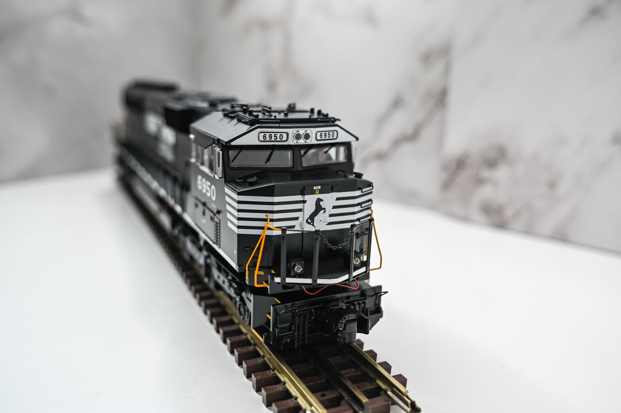MTH Norfolk Southern SD60E #6950 | Premier | O Scale