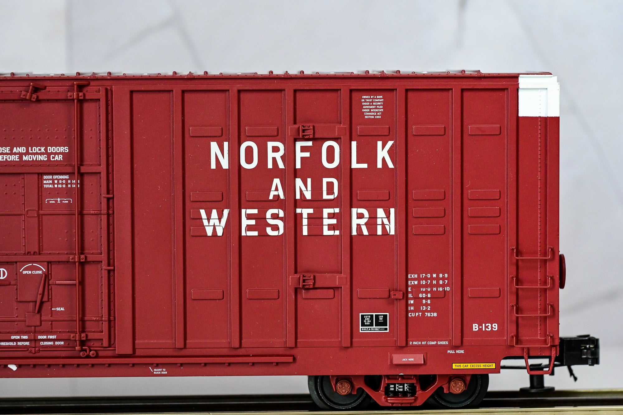 Atlas Norfolk & Western Berwick 60’ Hy-Cube Box Car #604509 | Premier | O Scale