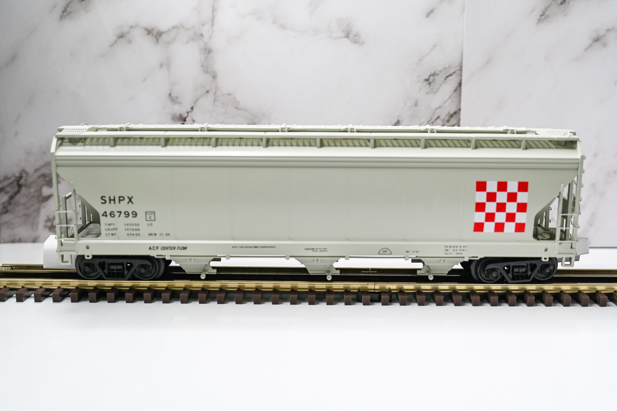 Atlas O Ralston Purina #46799 3-Bay Centerflow Hopper | Premier | O Scale