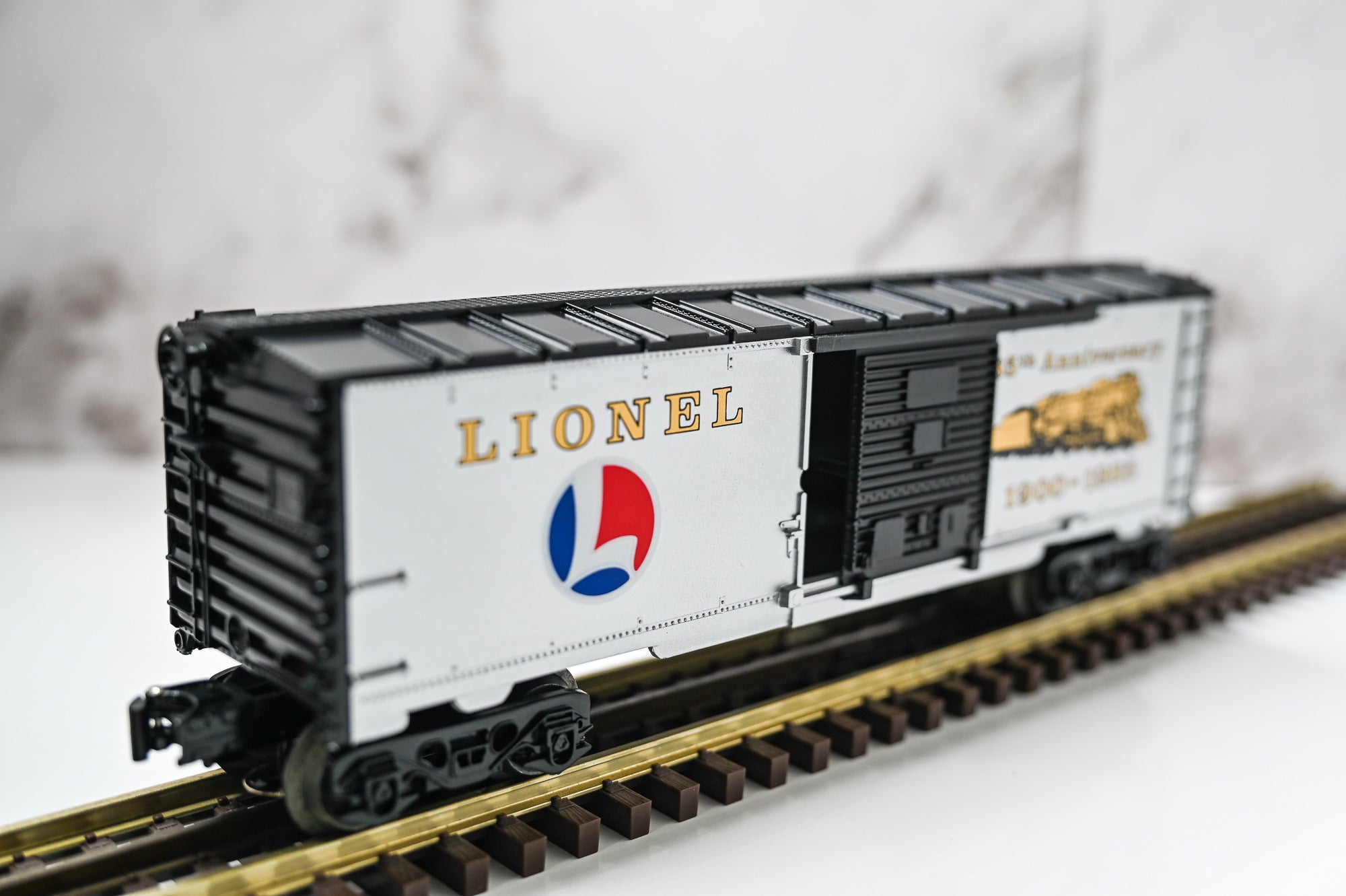 Lionel 85th Anniversary Box Car | O Scale
