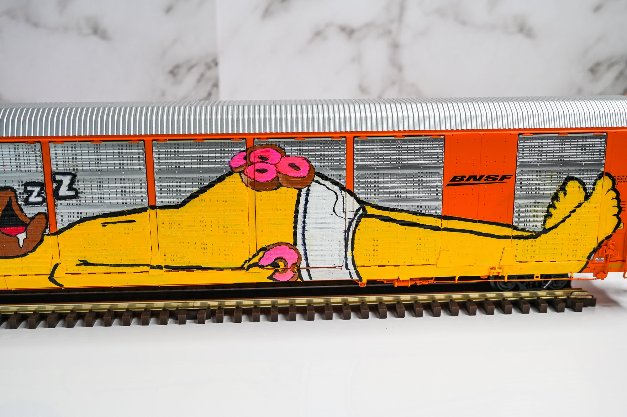 Custom Graffiti Atlas Gunderson Multi‑Max Auto Rack | HOMER W/DONUTS | O Scale