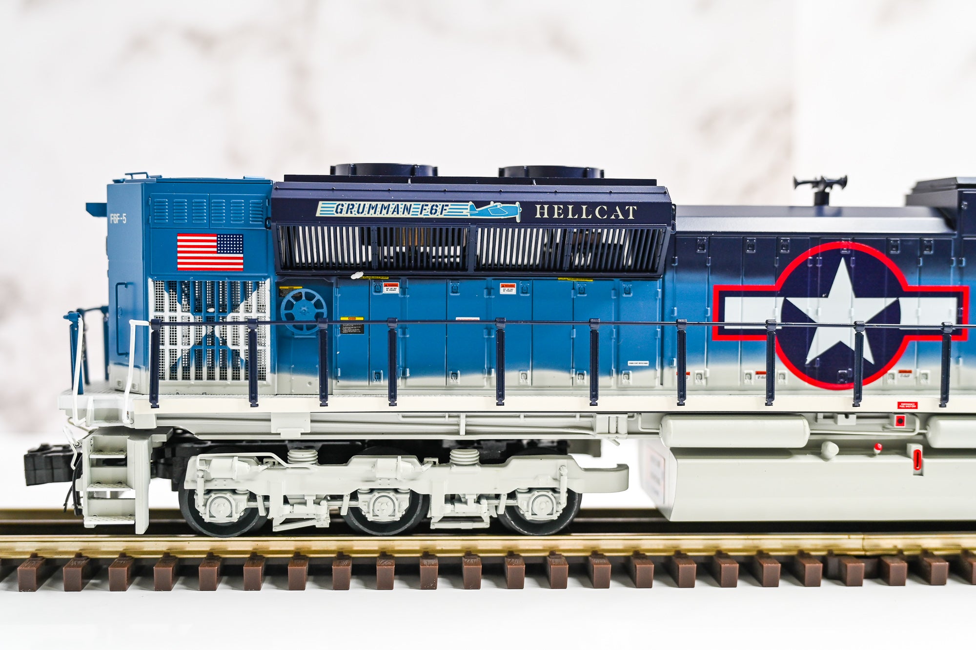 Lionel METCA F6F Hellcat Cat Mouth SD70ACe | Legacy | O Scale