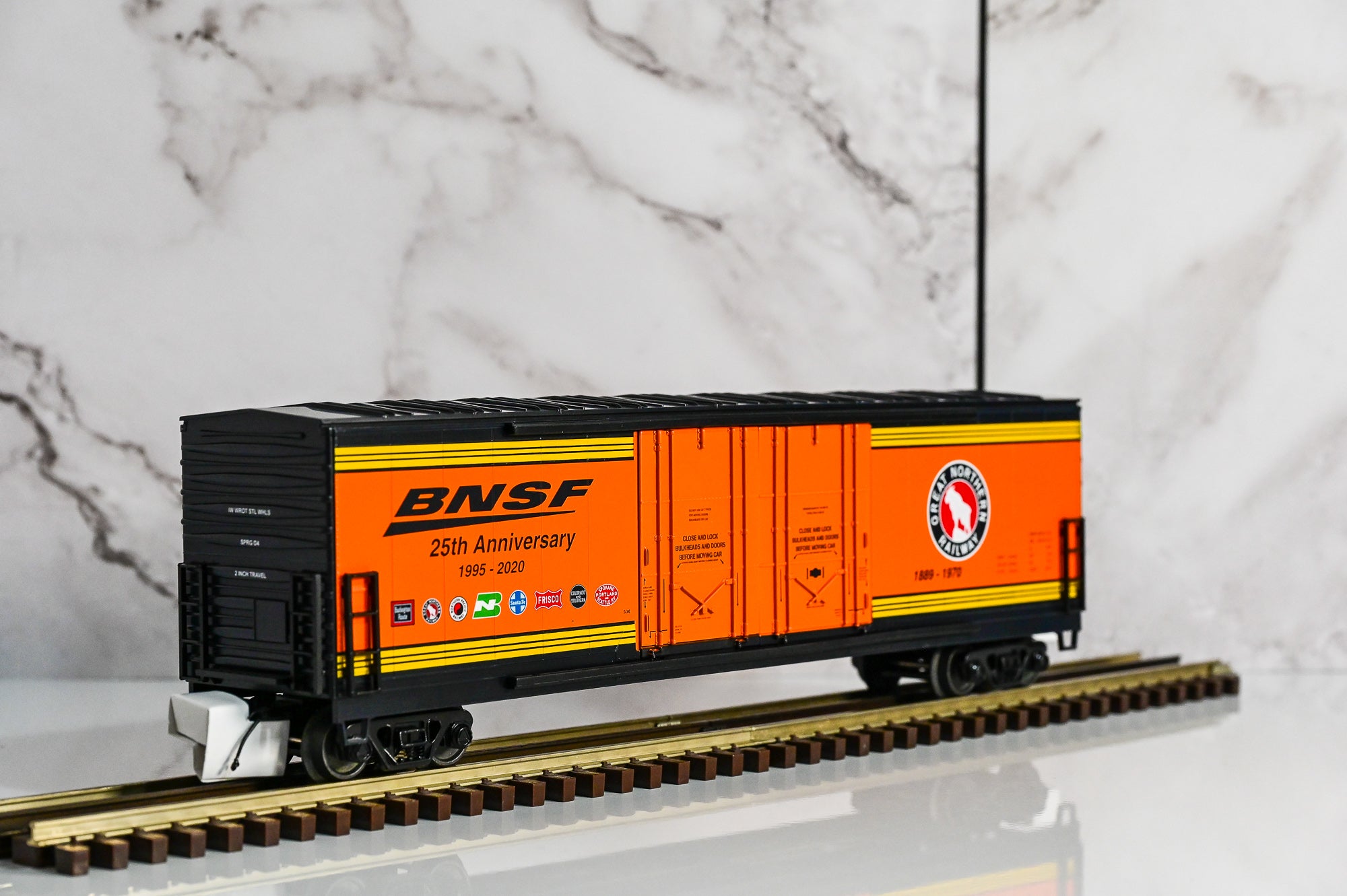MTH BNSF Heritage 7-Pack 50’ Plugged Boxcar Set | O Scale
