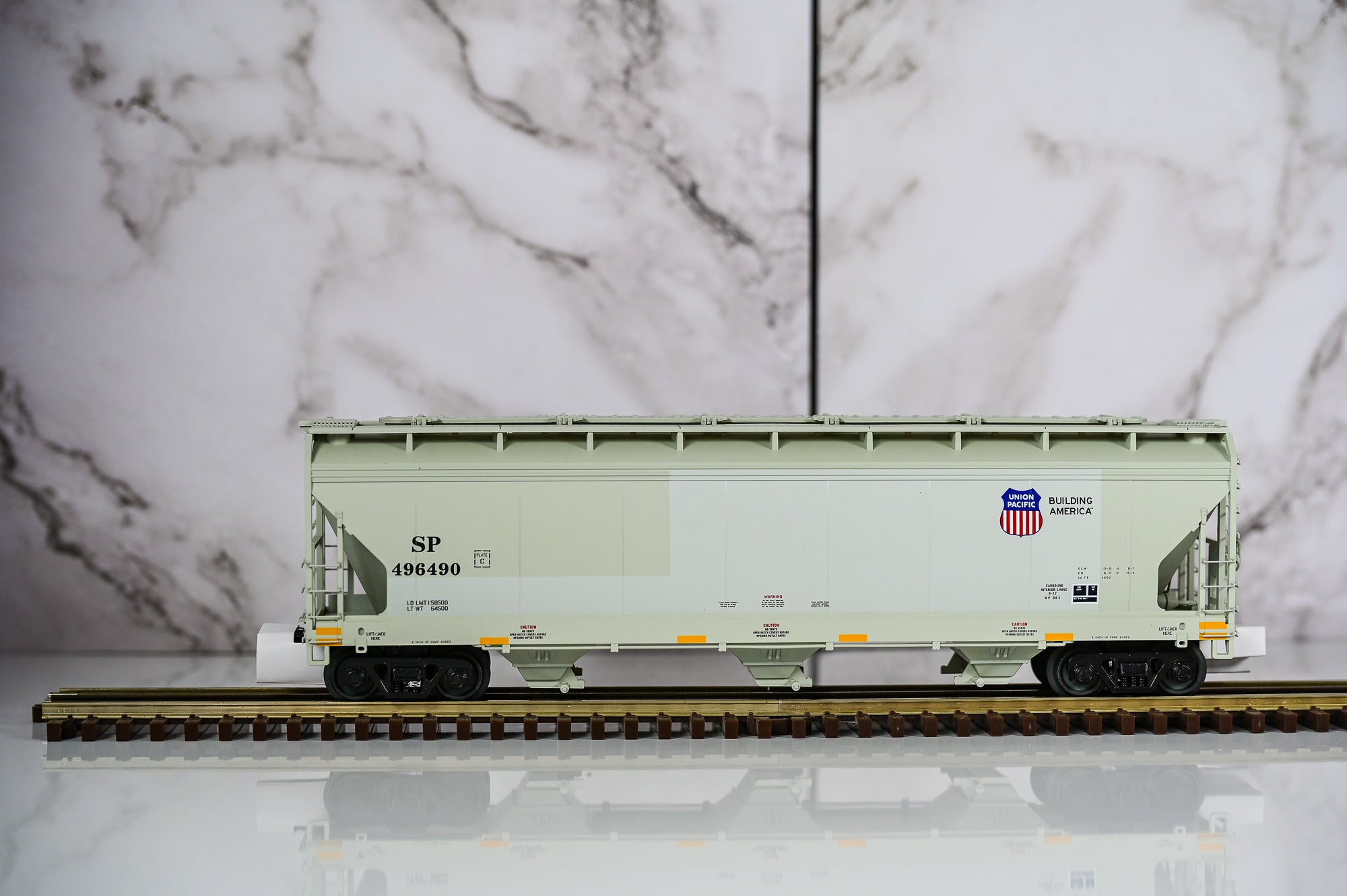 Atlas Union Pacific 3-Bay Centerflow Hopper #496490 | Premier | O Scale