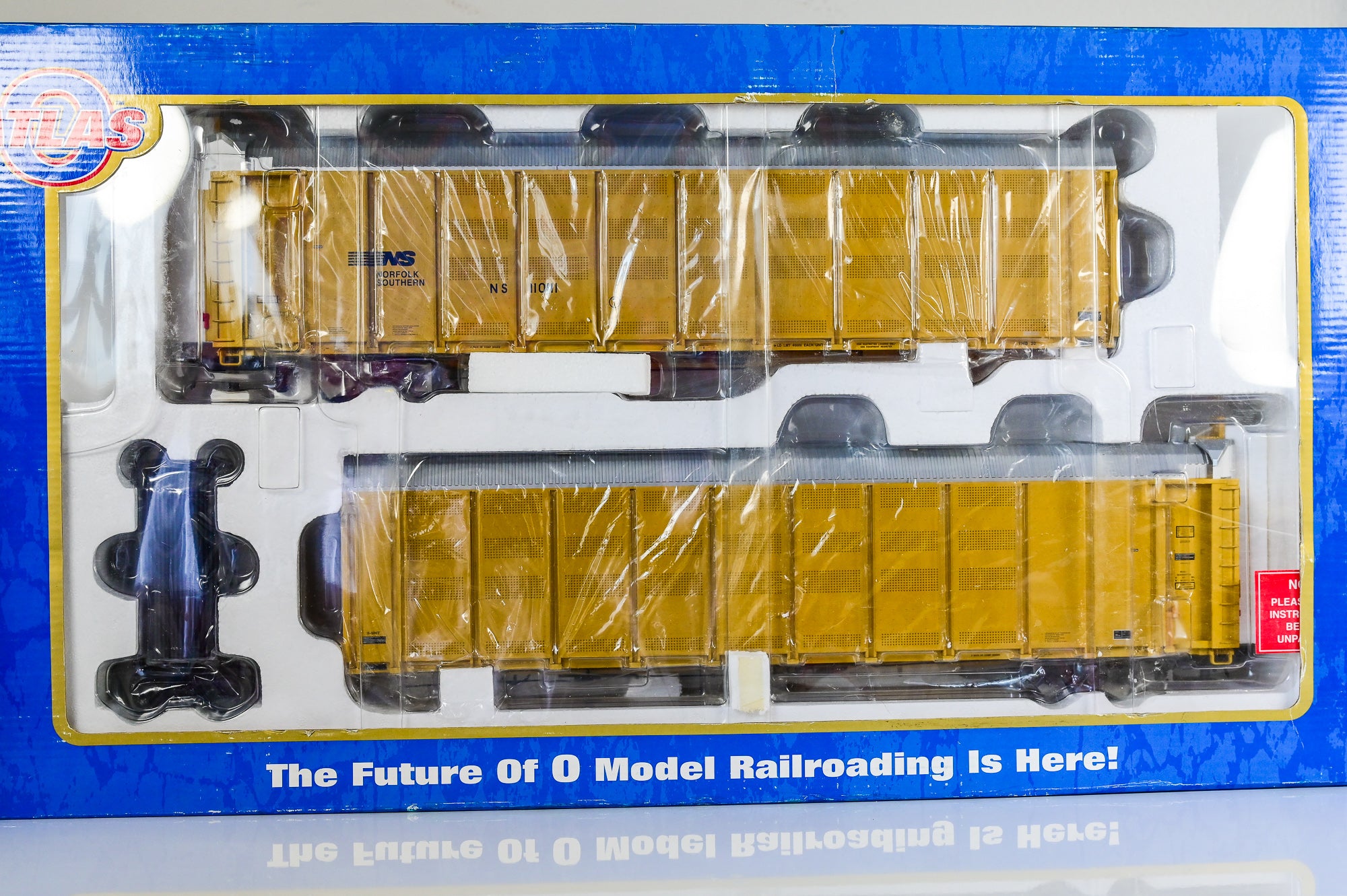 Atlas Norfolk Southern Auto Carrier #110111 | Master Line | O Scale