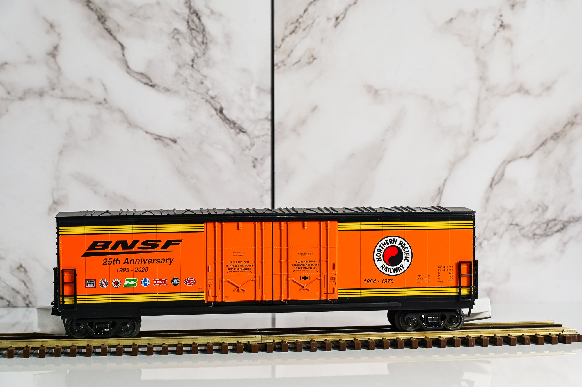 MTH BNSF Heritage 7-Pack 50’ Plugged Boxcar Set | O Scale