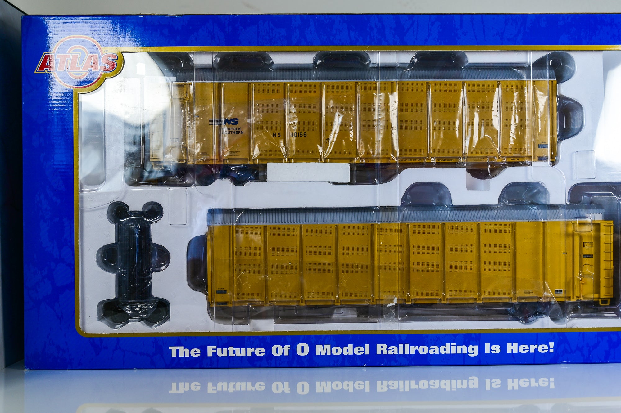 Atlas Norfolk Southern Auto Carrier #110110 | Master Line | O Scale