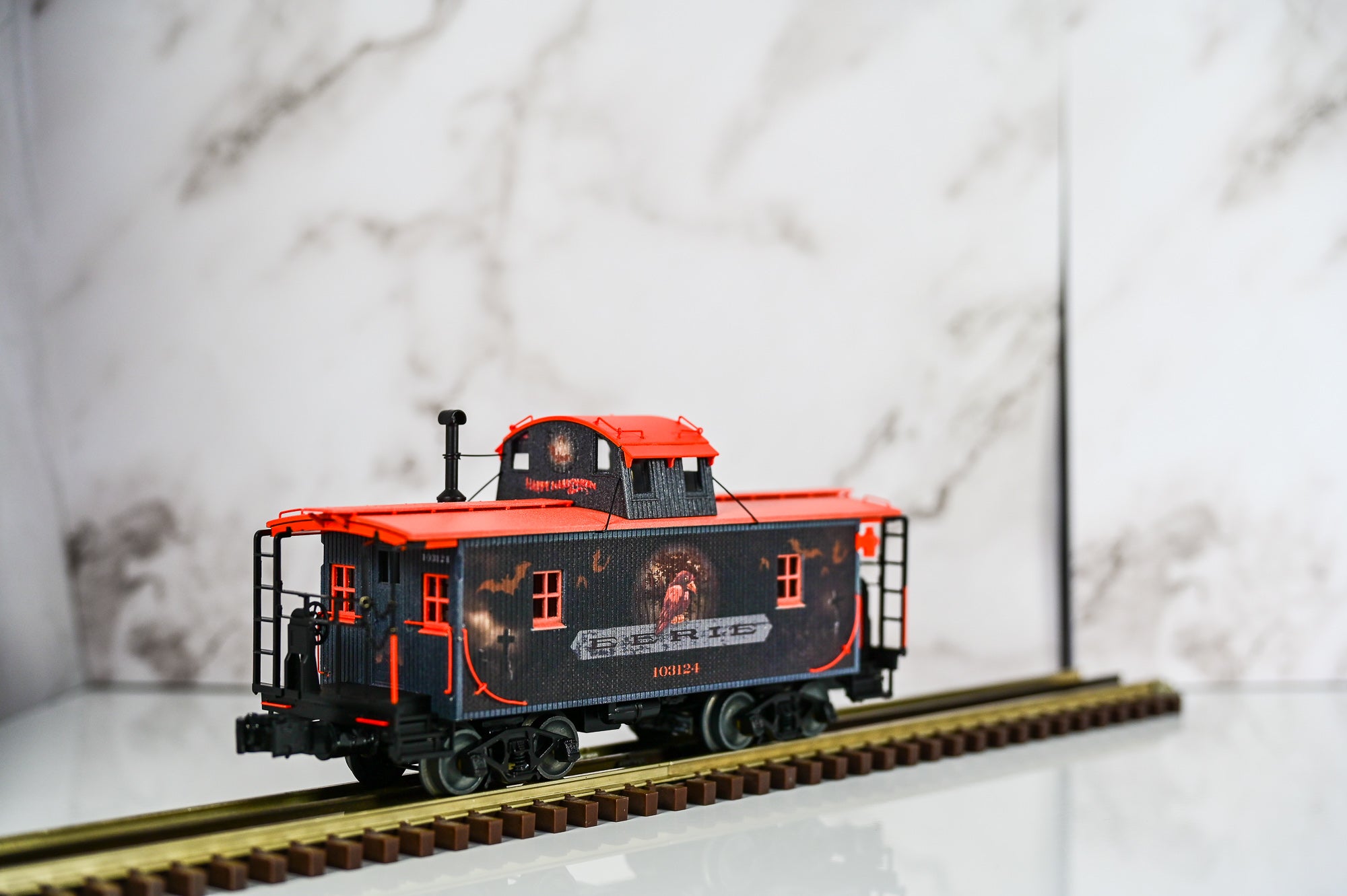 Lionel Eerie Vision Line Caboose #103124 | Vision Line | O Scale