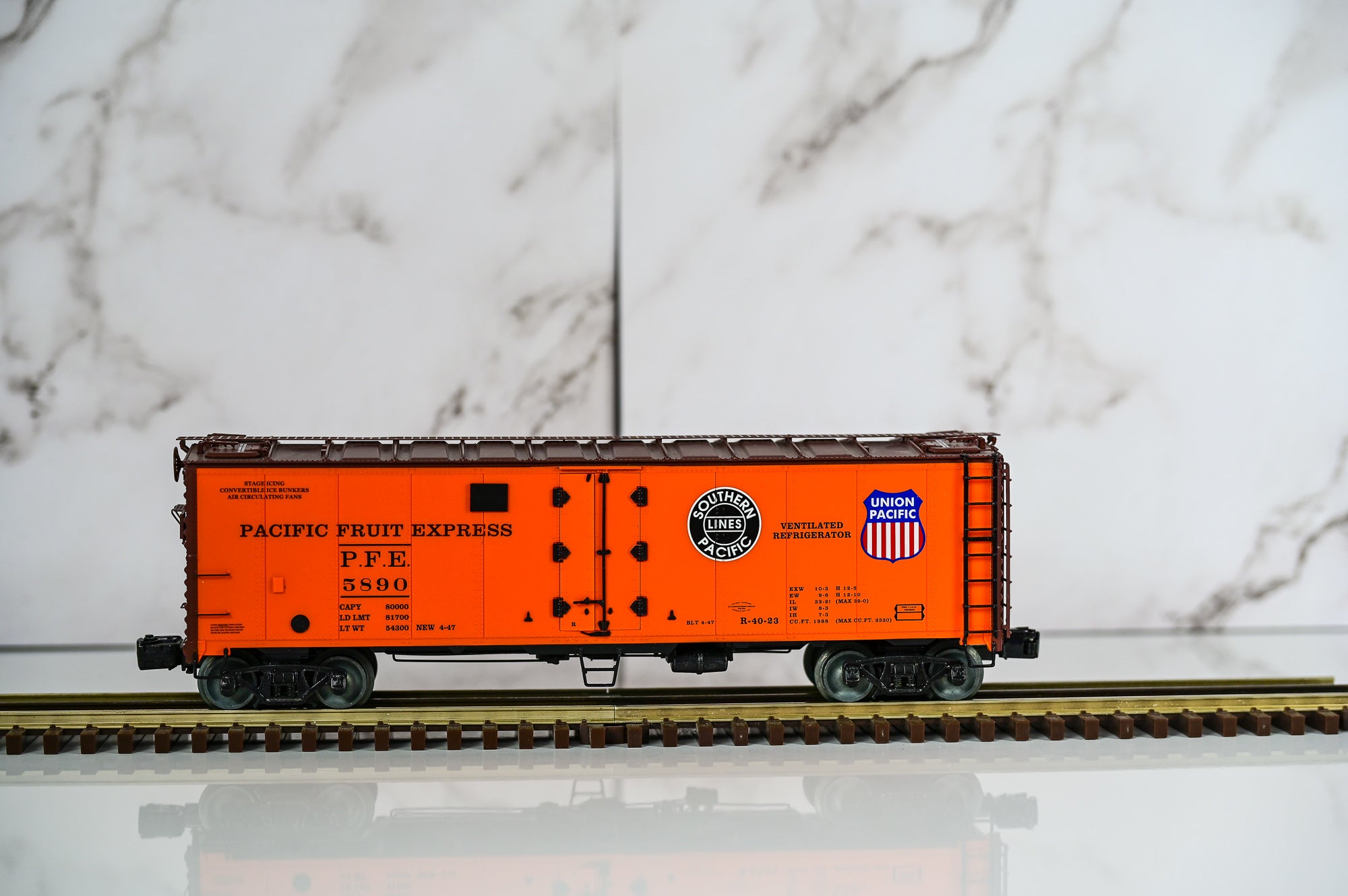 Lionel PFE Vision Line Reefer 3-Pack | Legacy | O Scale