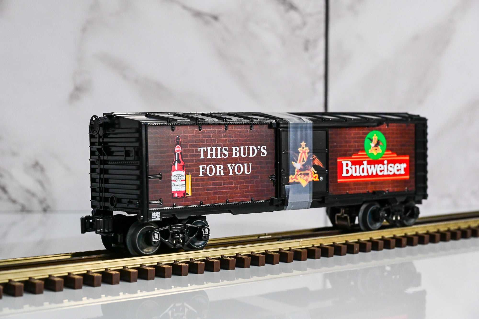 Lionel Budweiser Illuminated Bar Sign Boxcar | O Scale