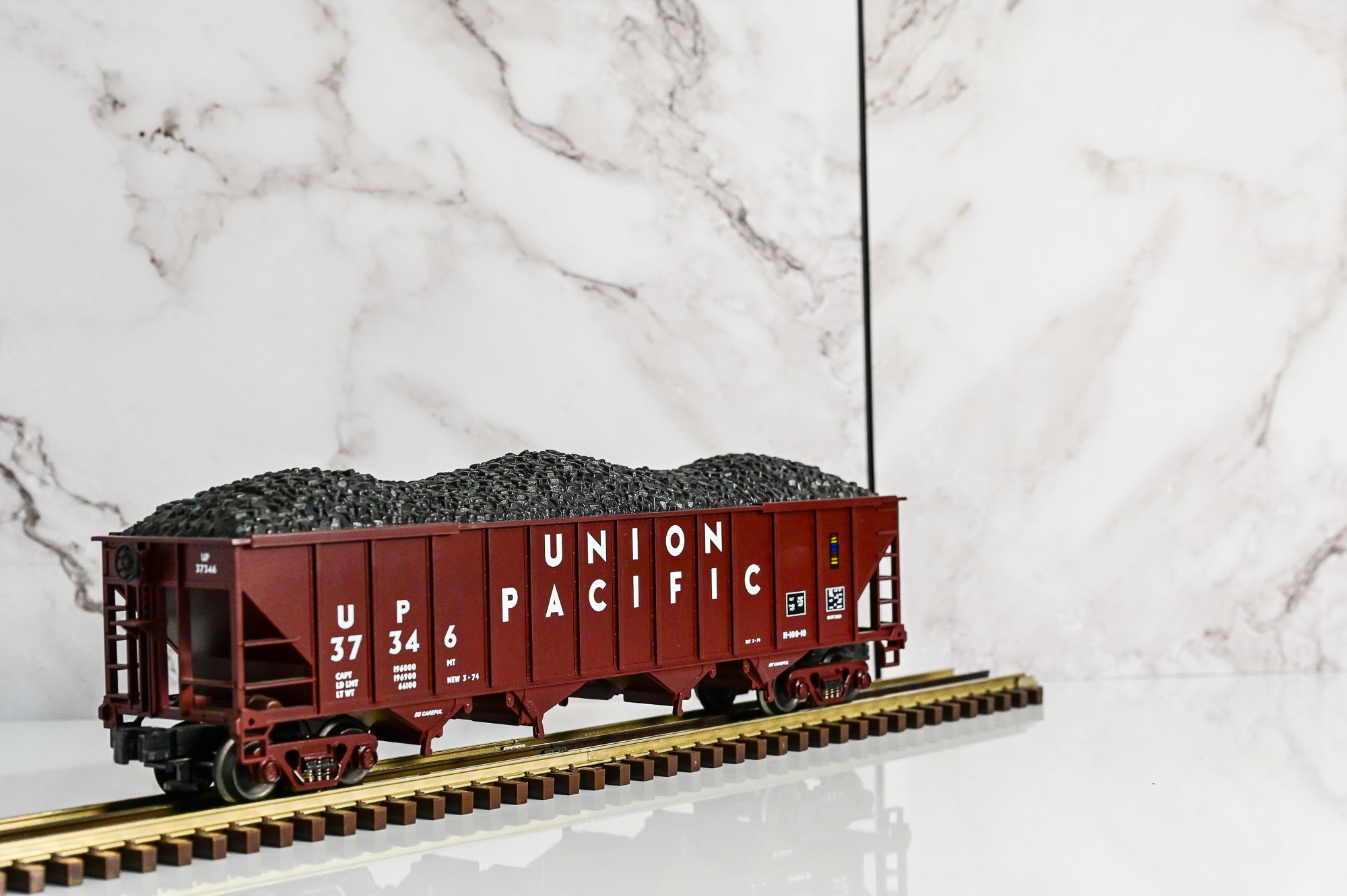 MTH Union Pacific 4-Bay Hopper w/Coal Load | O Scale