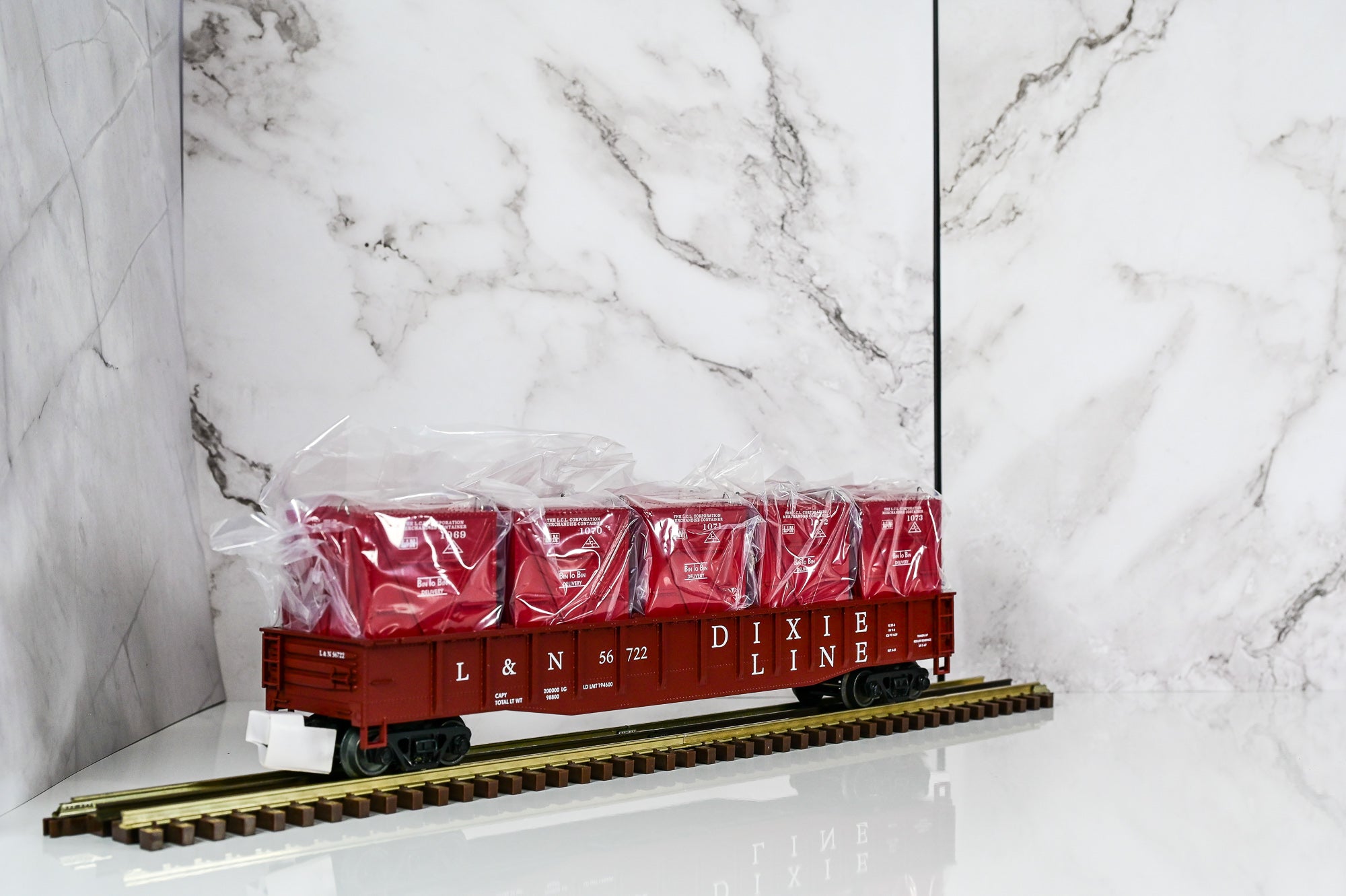 MTH Louisville & Nashville Gondola w/CL Containers #56722 | O Scale