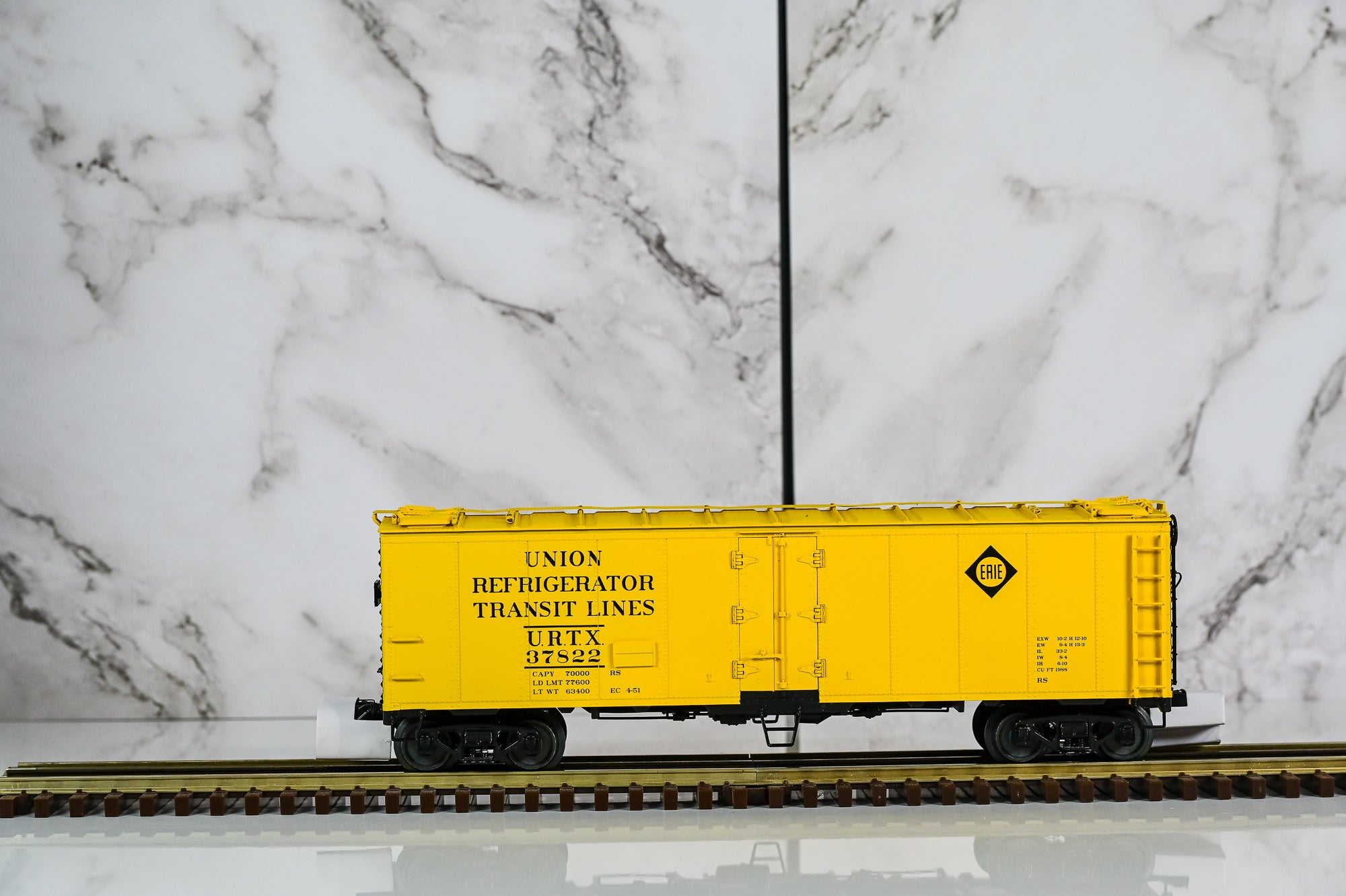 MTH Erie Reefer Car #37822 | 40’ Steel Sided | O Scale