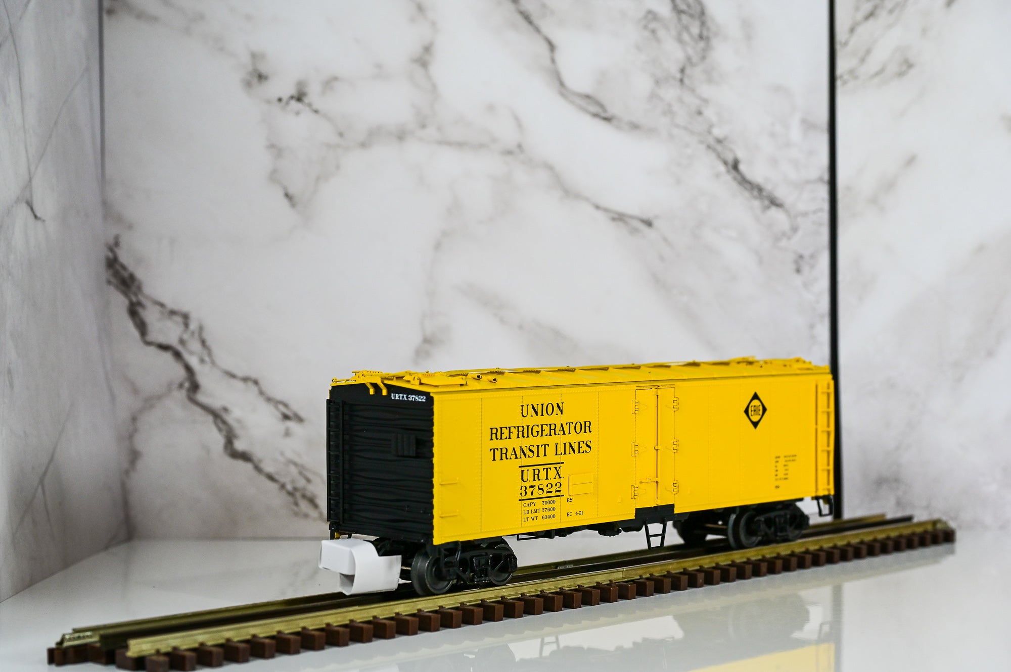 MTH Erie Reefer Car #37822 | 40’ Steel Sided | O Scale