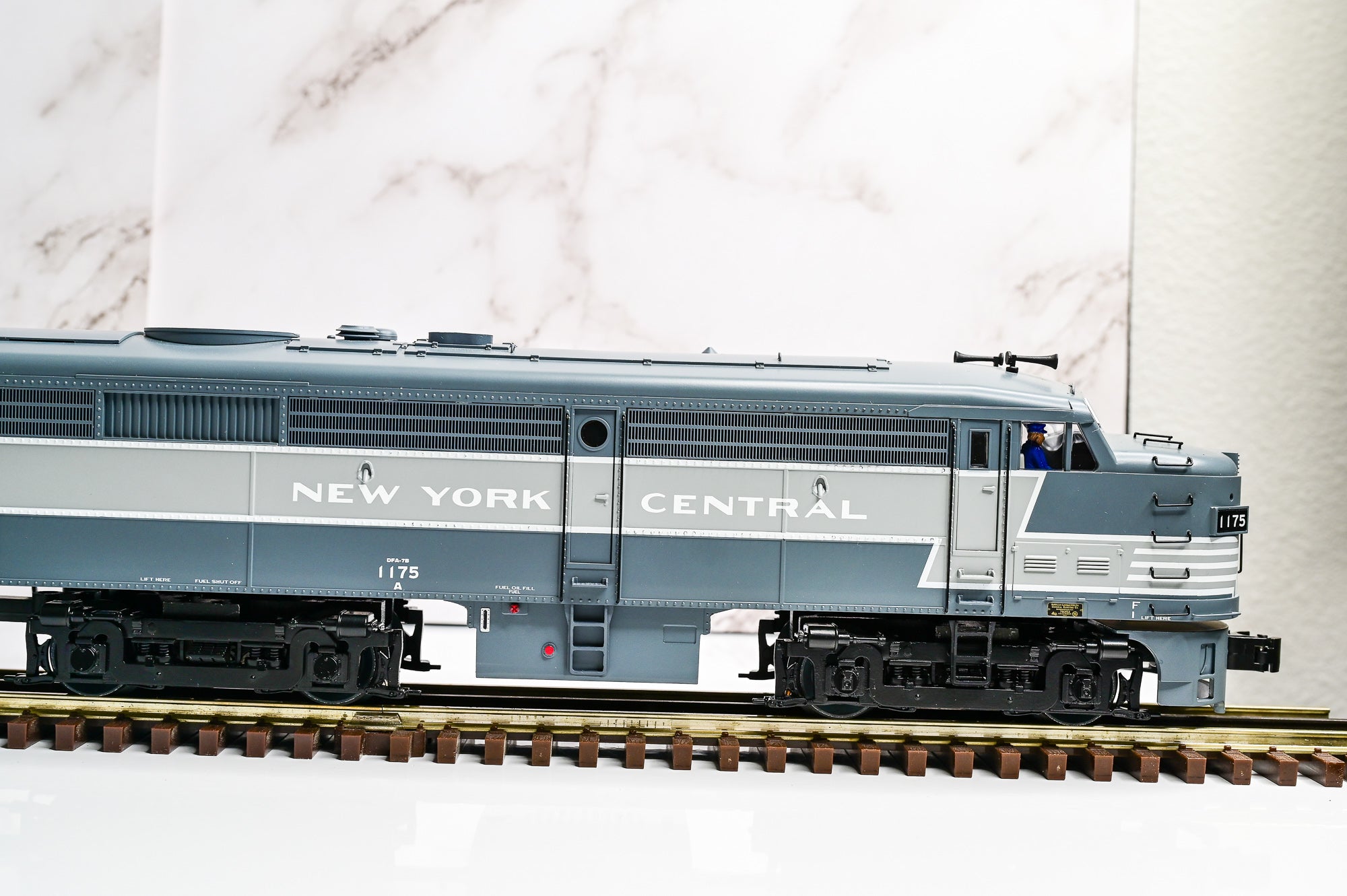 Lionel New York Central FA‑2 AA (Two Powered) | LEGACY | O Scale