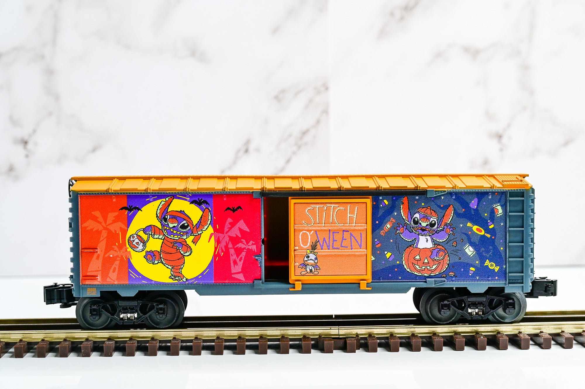 Lionel Disney Halloween Boxcar - Stitch | Holiday | O Scale