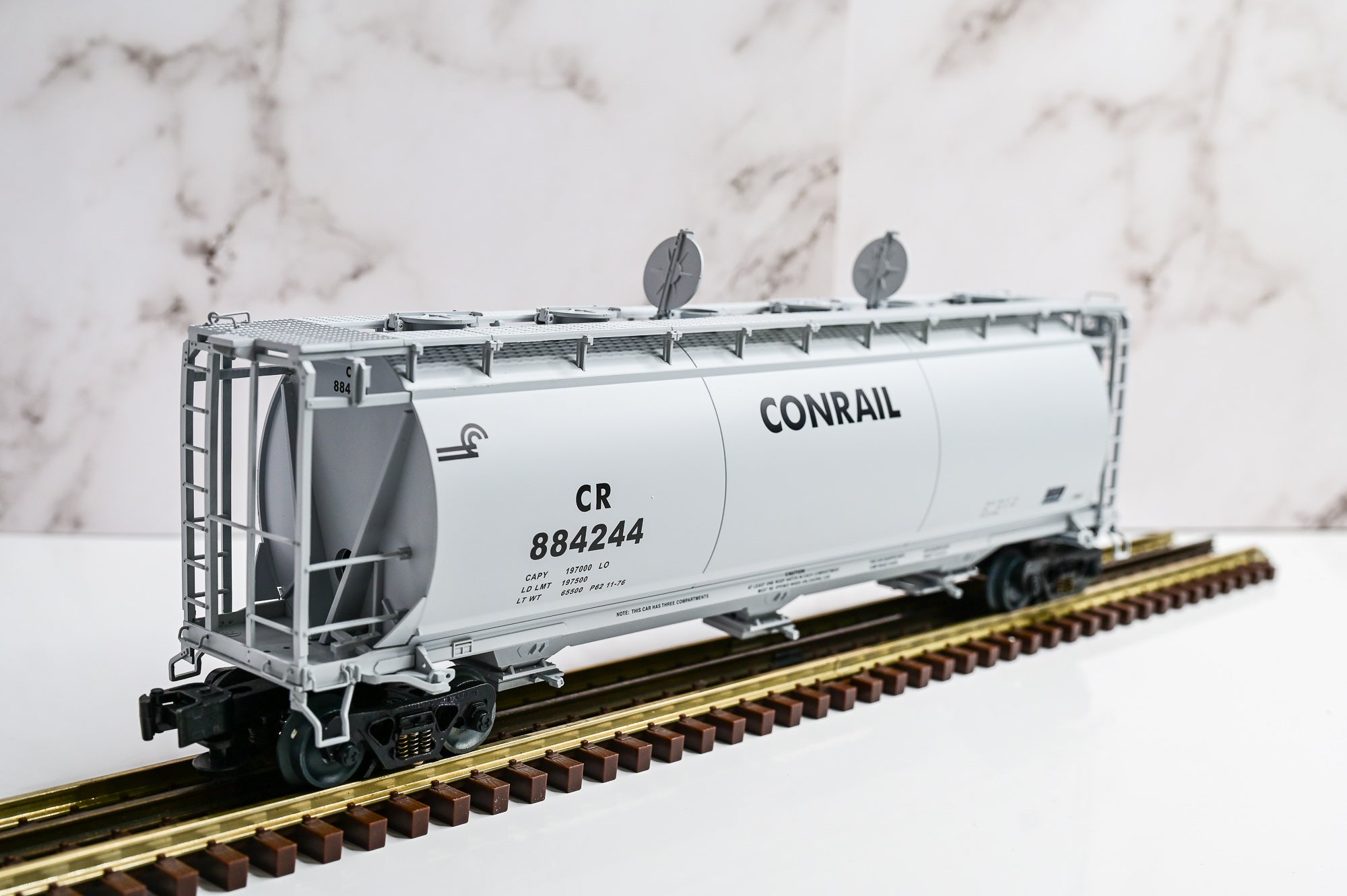 Lionel Conrail Cylindrical Covered Hopper #884244 | Standard O | O Scale