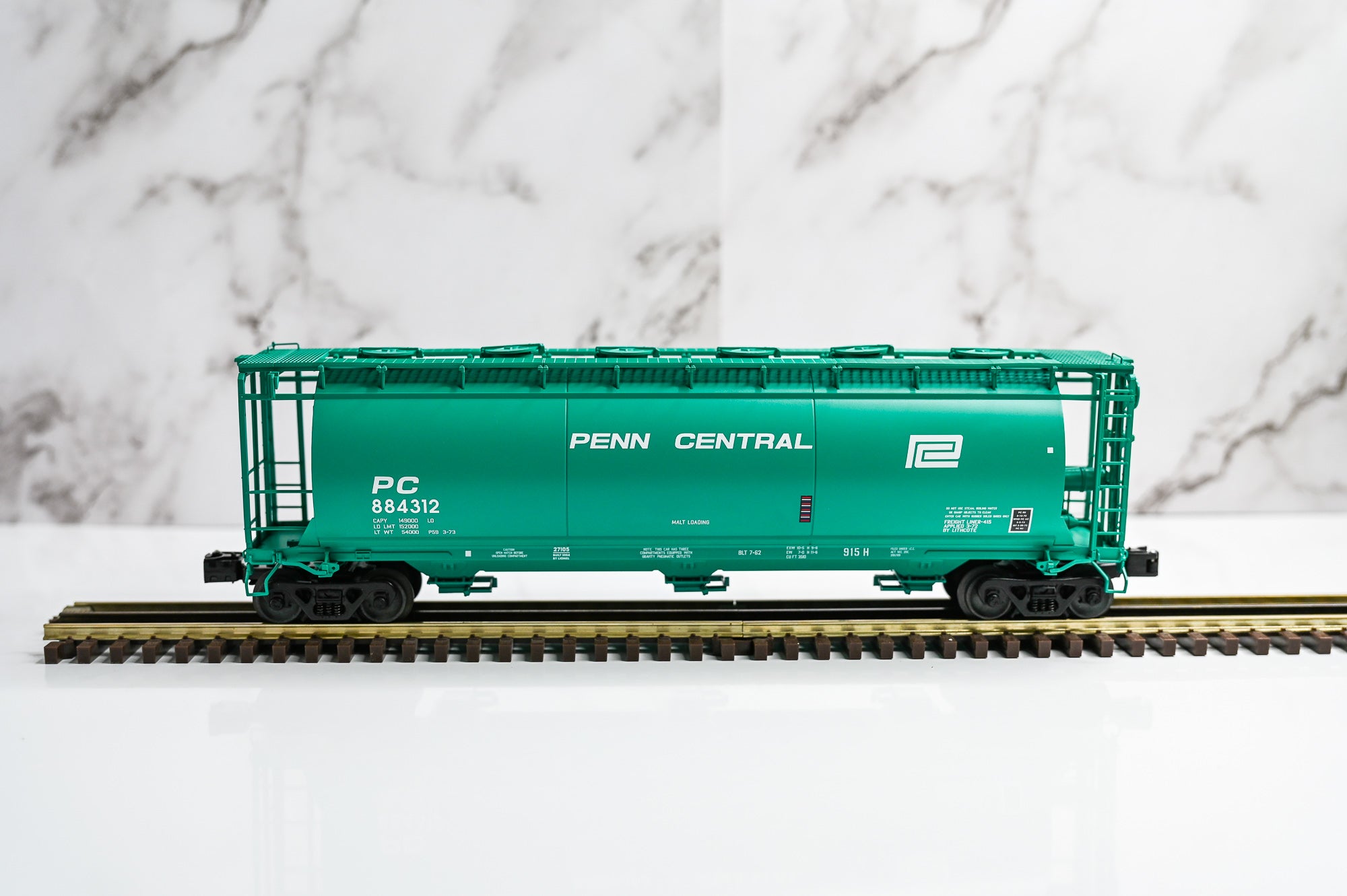 Lionel Penn Central Cylindrical Hopper #884312 | Standard O | O Scale