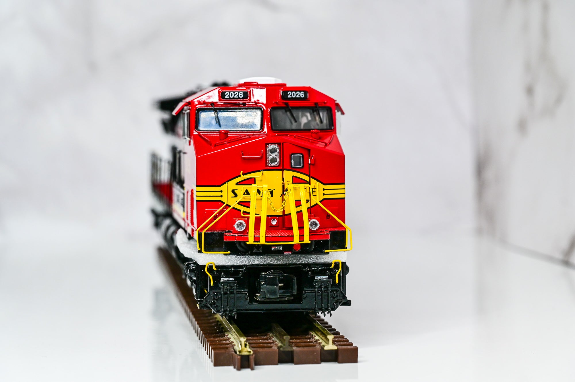 MTH Premier Santa Fe AC4400CW Diesel #2026 (Black Bonnet) | Proto‑Sound 3.0 | O Scale