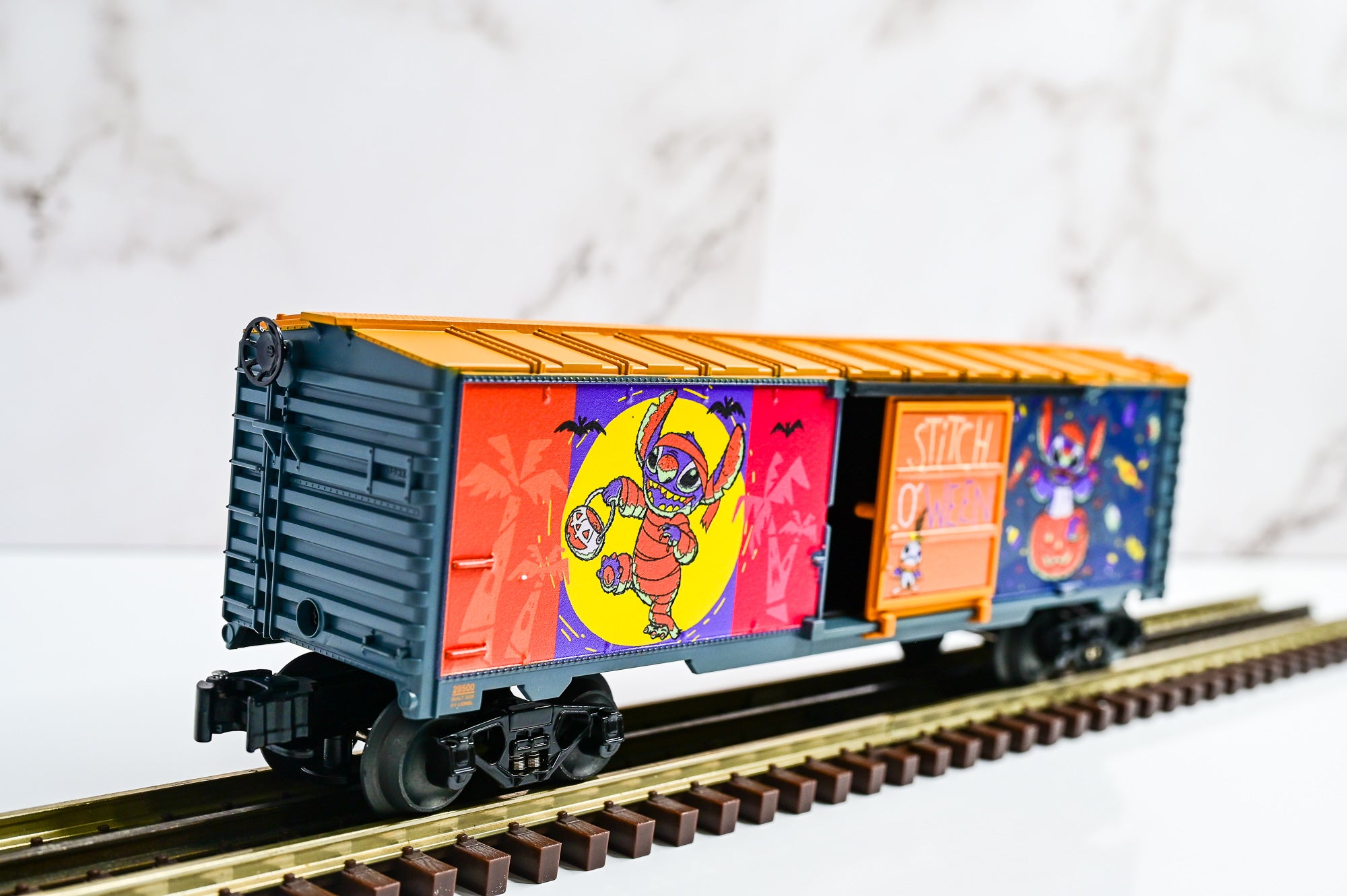 Lionel Disney Halloween Boxcar - Stitch | Holiday | O Scale