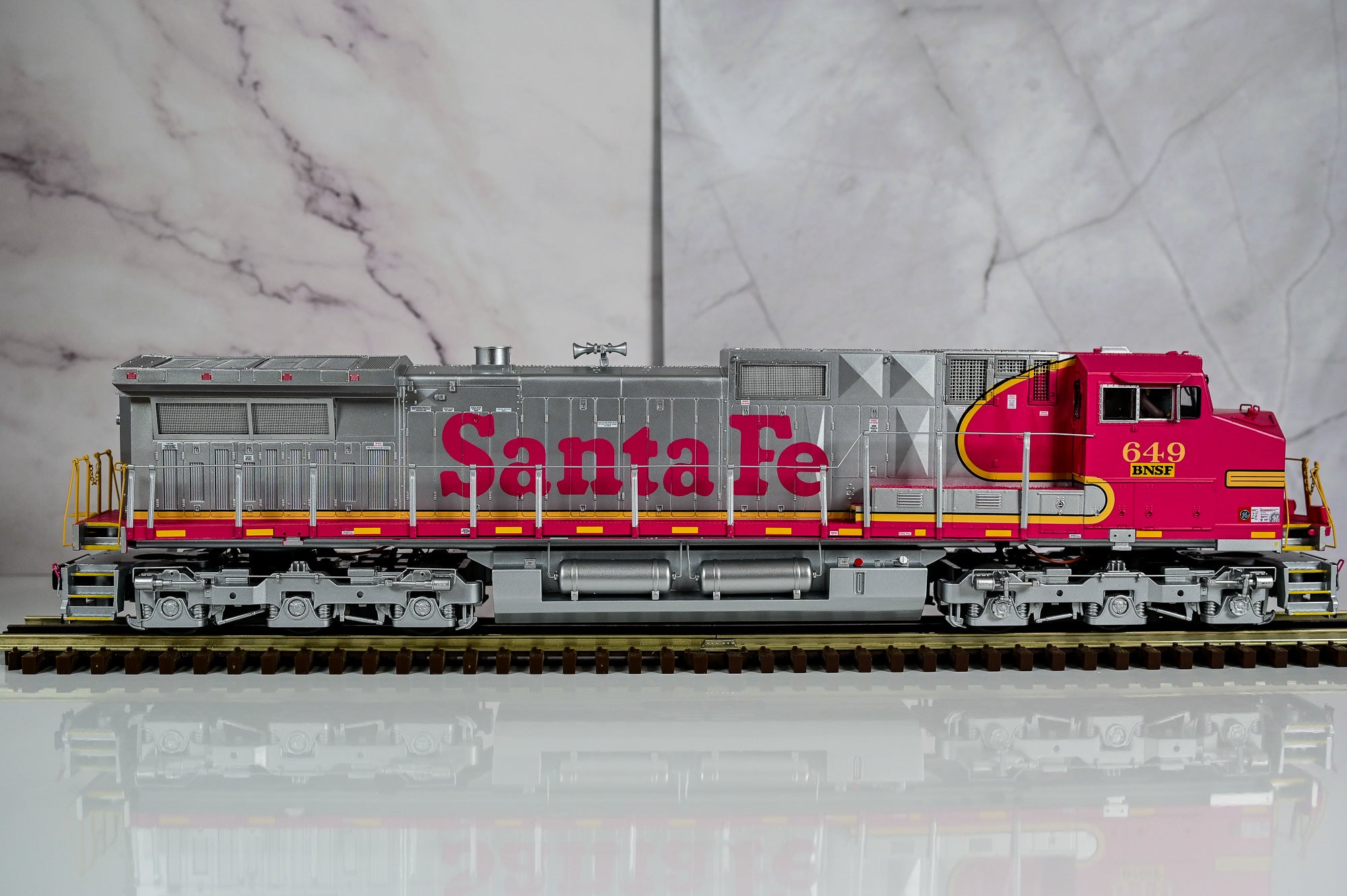 Atlas BNSF C44-9W Diesel Locomotive #649 | Premier | O Scale
