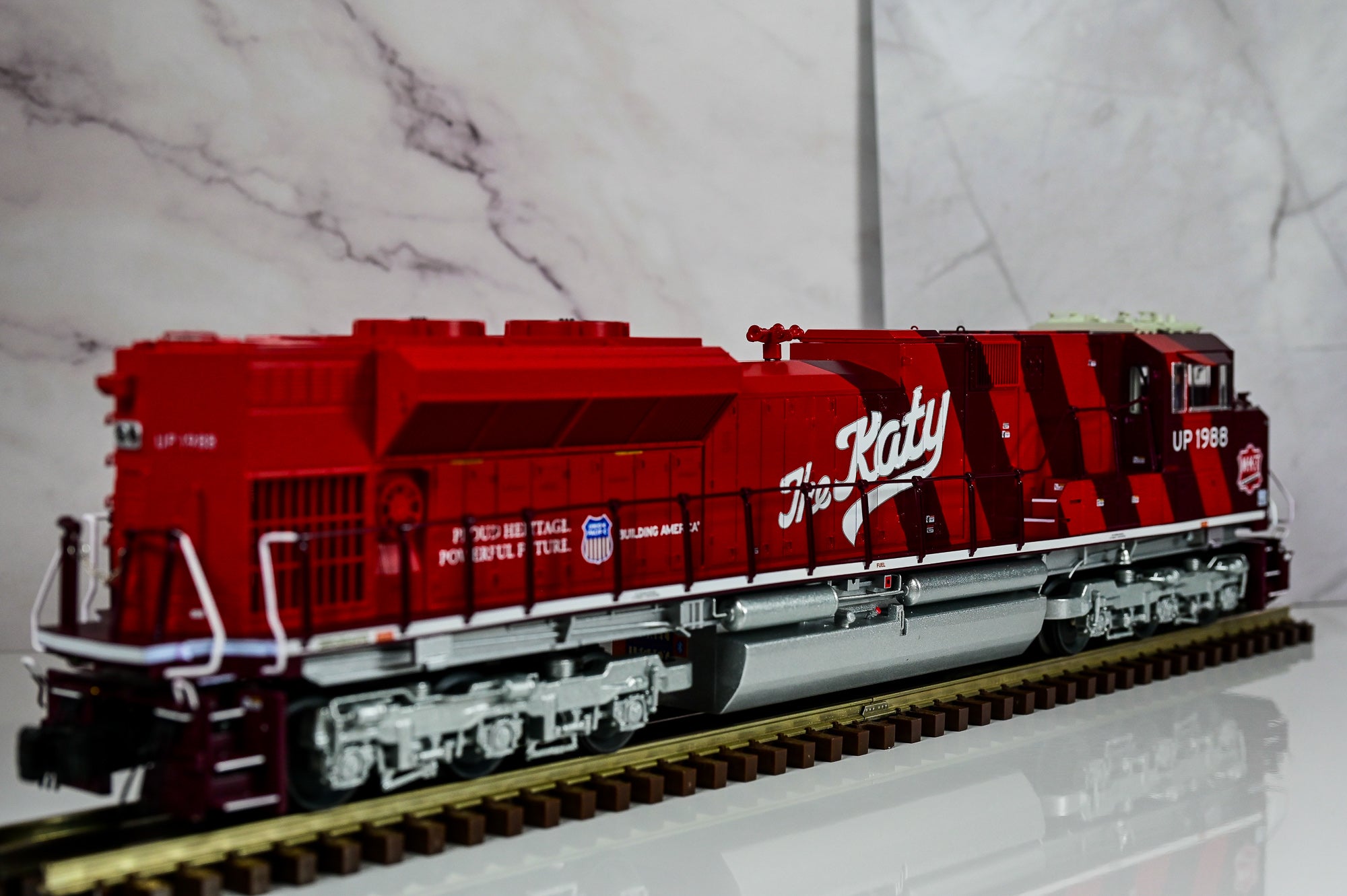 Union Pacific M-K-T Heritage SD70ACe #1988 | LEGACY | O Scale