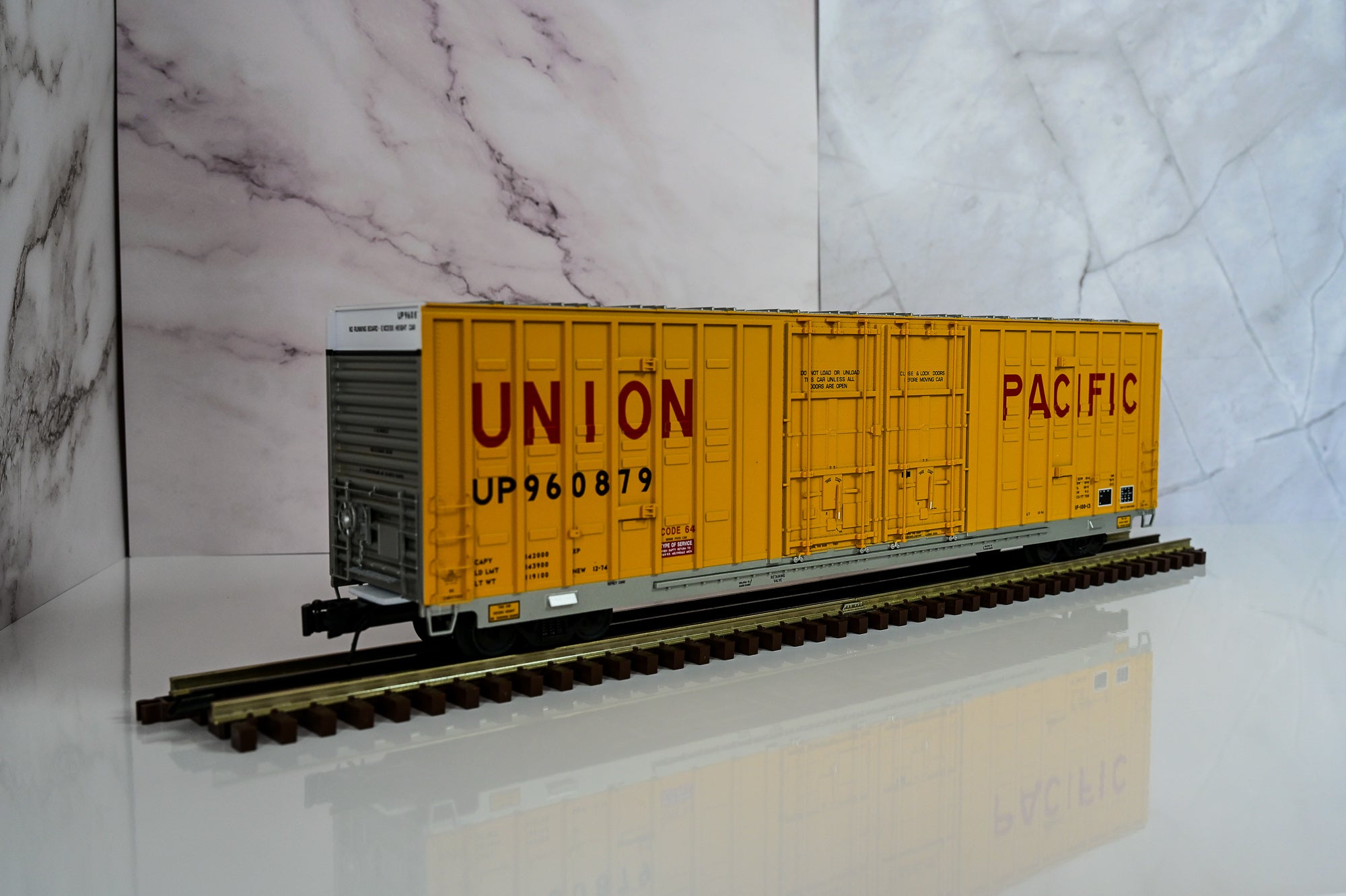 Atlas Union Pacific Berwick 60’ Hy-Cube Box Car #960879 | Premier | O Scale